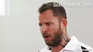 معه بنت خته