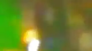 الجندي يمزق رداءها الحريري لعمل xxx عنيف