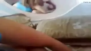 سكرتيرة هايجة تتناك في الحمام