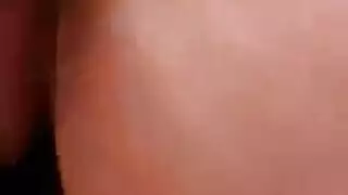 إنجي تمتلك مؤخرة مستديرة ضخمة تتوسل للجنس الشرجي الصعب