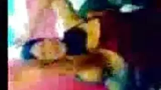 العاهرة المصرية تتعرى بالكامل من أجل اختراق صريح