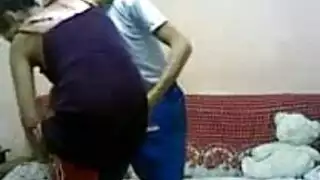 سينما للكبار عربية: حفلة مضاجعة ساخنة لكريم وأم نوال