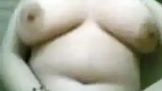 خيال عائلي: امرأة ناضجة تتوسل لوضعية كلابي قاسية