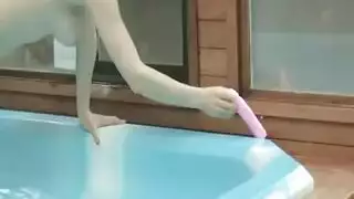 بنت دلوعه تتناك دخل الحمام