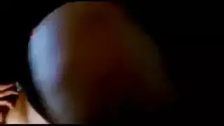 حفلة جنس جماعية في الحديقة لهواة مع مجموعة شابة تتصرف بغرابة