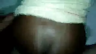 أم مثيرة تمارس الجنس مع ابنها