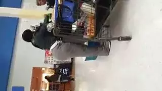 فتيات بريطانيات مثيرات يتم تصويرهن في فيلم إباحي صريح