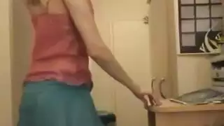 سكس نار اول مره تنتك في كسه بي الزاب الاسود وحي نايمه