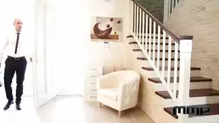 حركة ثلاثية: فرج وشرج مملوءان