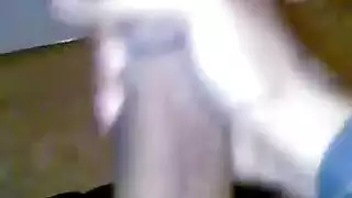 مهووس بالمتعة الفردية يدلك زبه حتى النهاية الفوضوية