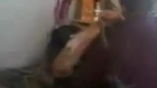 مشهد إباحي: عراقية ساخنة محجبة تمص وتنك مثل محترفة