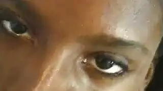 سكس سحاق سمينات: أرداف كبيرة تطحن في مشاهد صريحة