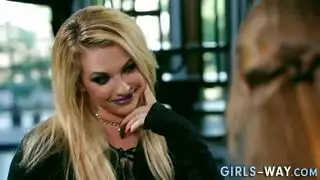 جنس مثلّي رباعي عنيف