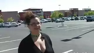 ضعف المتعة: عاهرتان تتبادلان الدور على فحل محظوظ