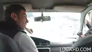 أول مشهد شرجي للورا ذات القوام المثير: فيلم إباحي على الويبكام بنكهة لاتينية