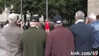 فتى مدمن على الجنس الصريح وخدمات المص المجانية